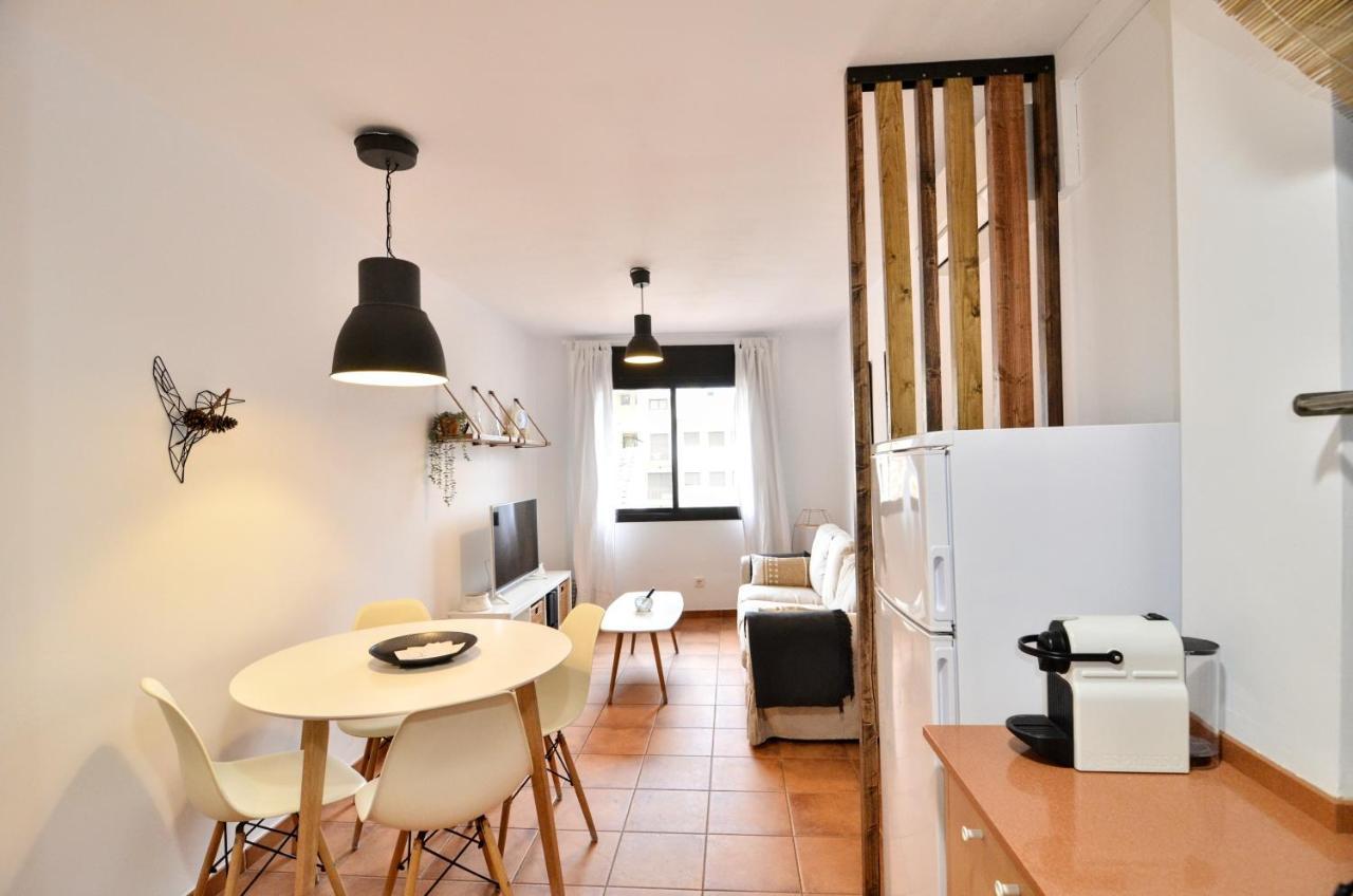 Apartaments La Rambla - L'Arrel - 4 Persones コルノデイヤ エクステリア 写真