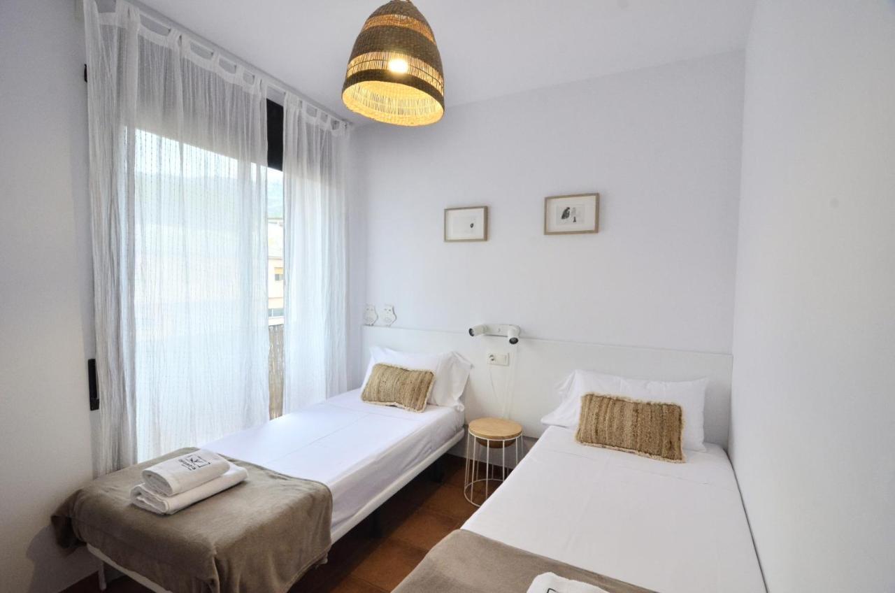 Apartaments La Rambla - L'Arrel - 4 Persones コルノデイヤ エクステリア 写真