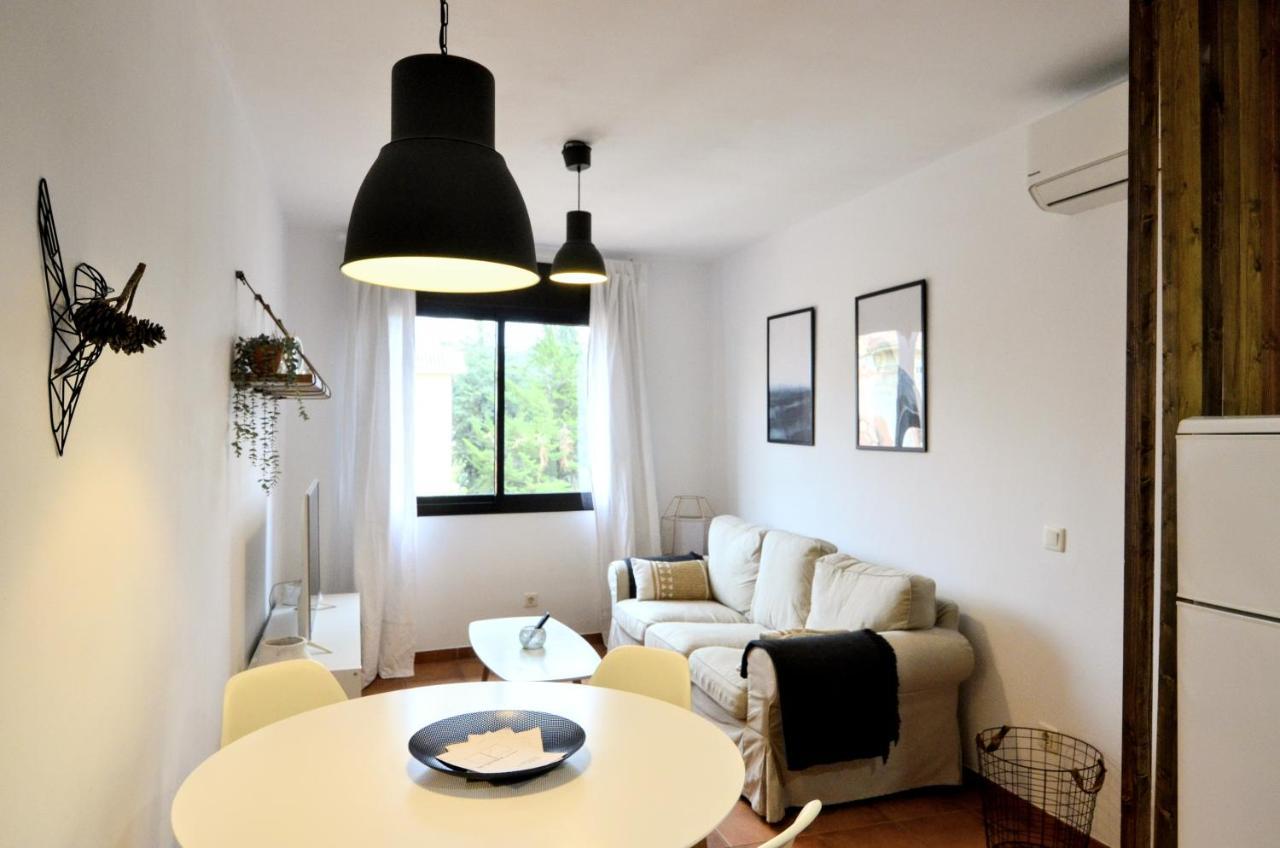 Apartaments La Rambla - L'Arrel - 4 Persones コルノデイヤ エクステリア 写真